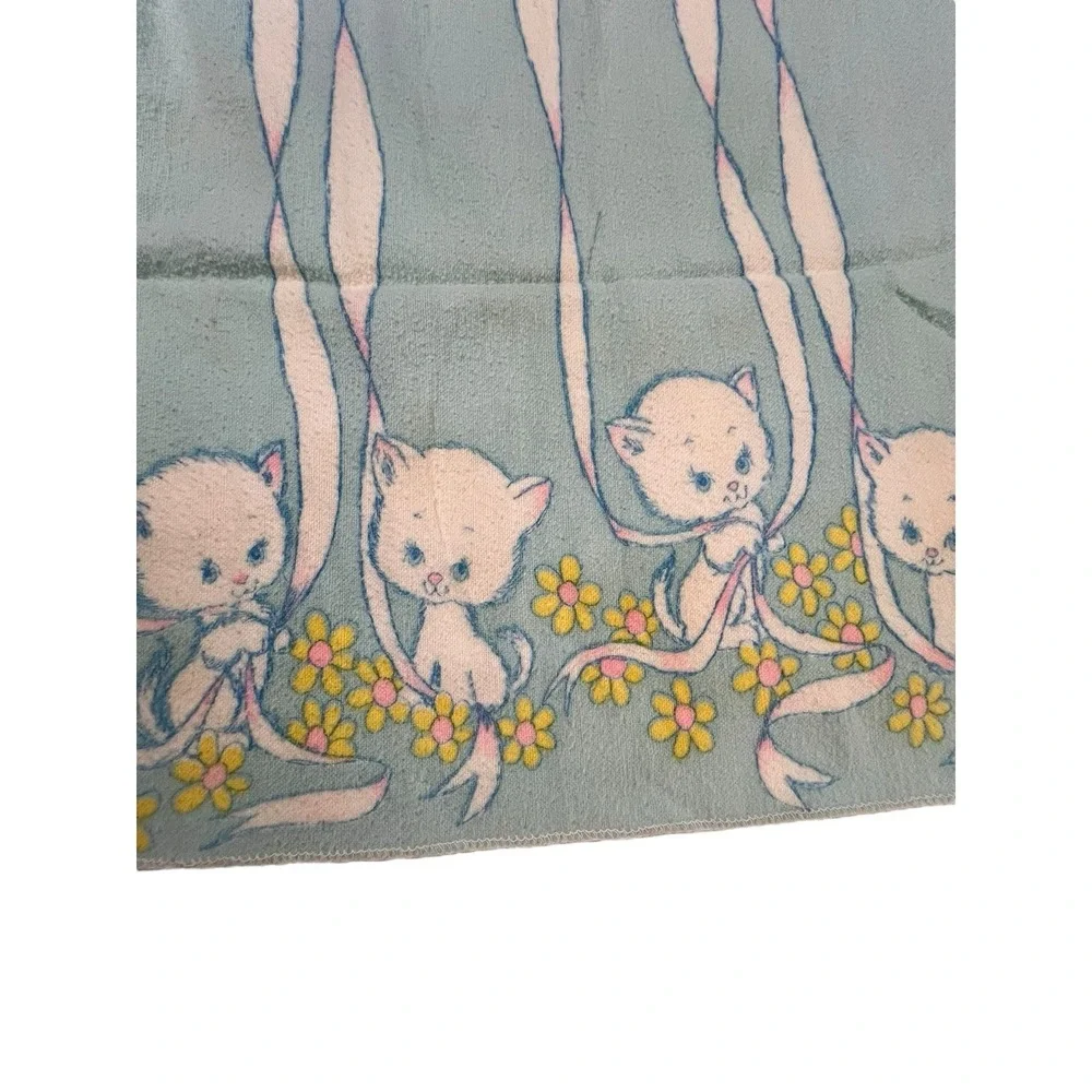 Vintage Nursery Cat Kittens Flower Flannel Blanket 33